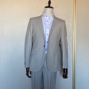 Tan Suit 38R